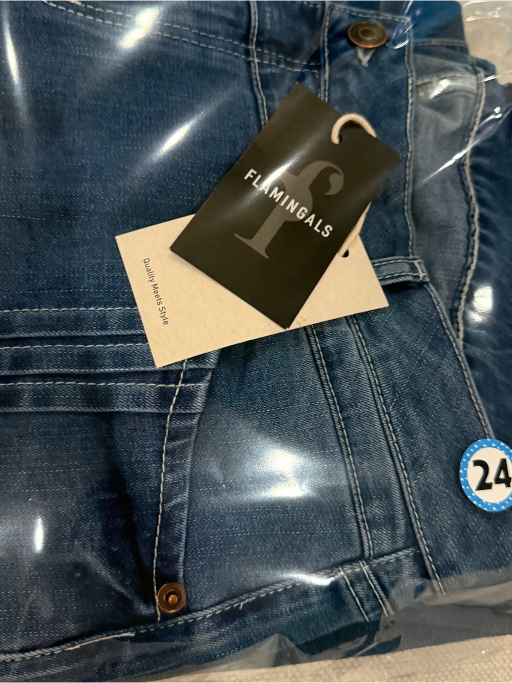 NWT Flamingals Medium Wash Pintuck Front Seam Straight Leg Jeans Size 2XL - Picture 14 of 14